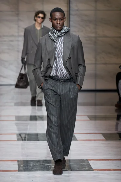 Look 14